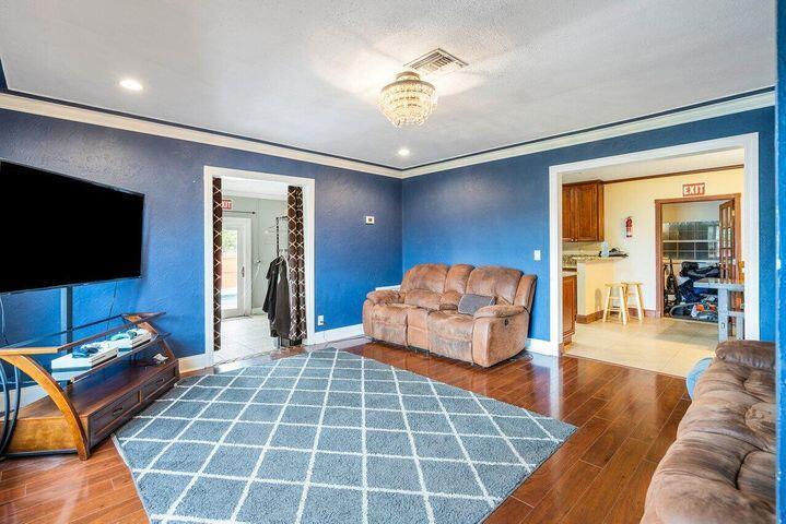 Tropic Palms - Residential