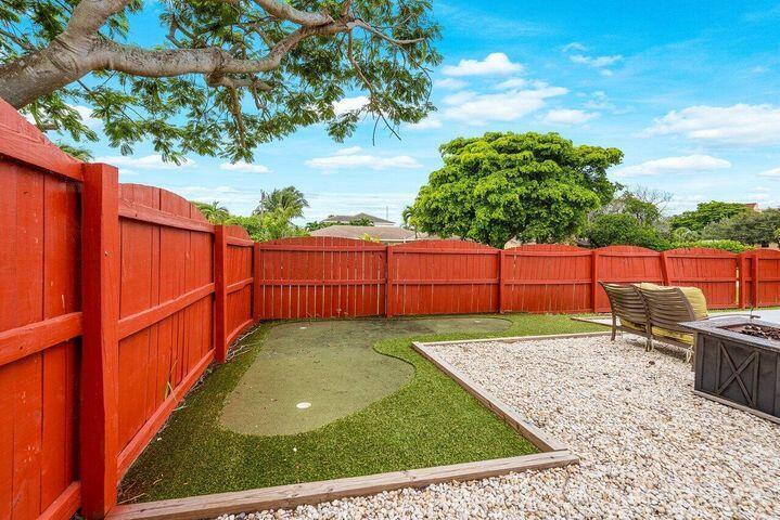 Tropic Palms - Residential