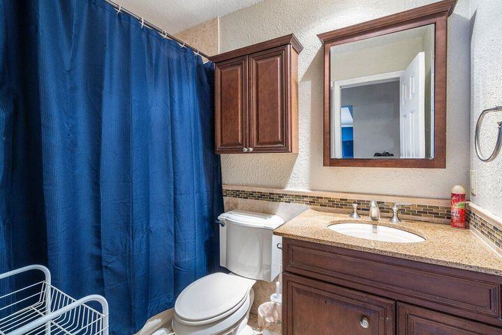 Tropic Palms - Residential