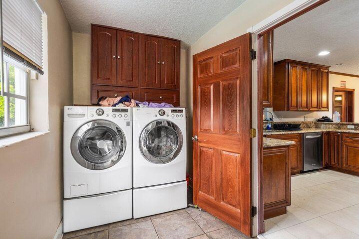 Tropic Palms - Residential