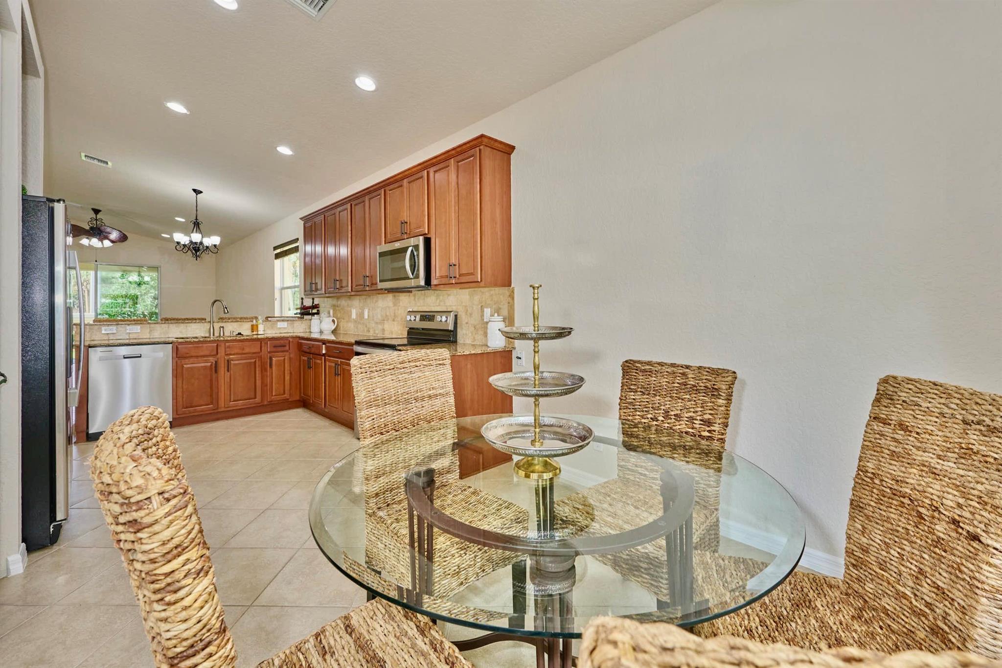 WOODFIELD - Residential