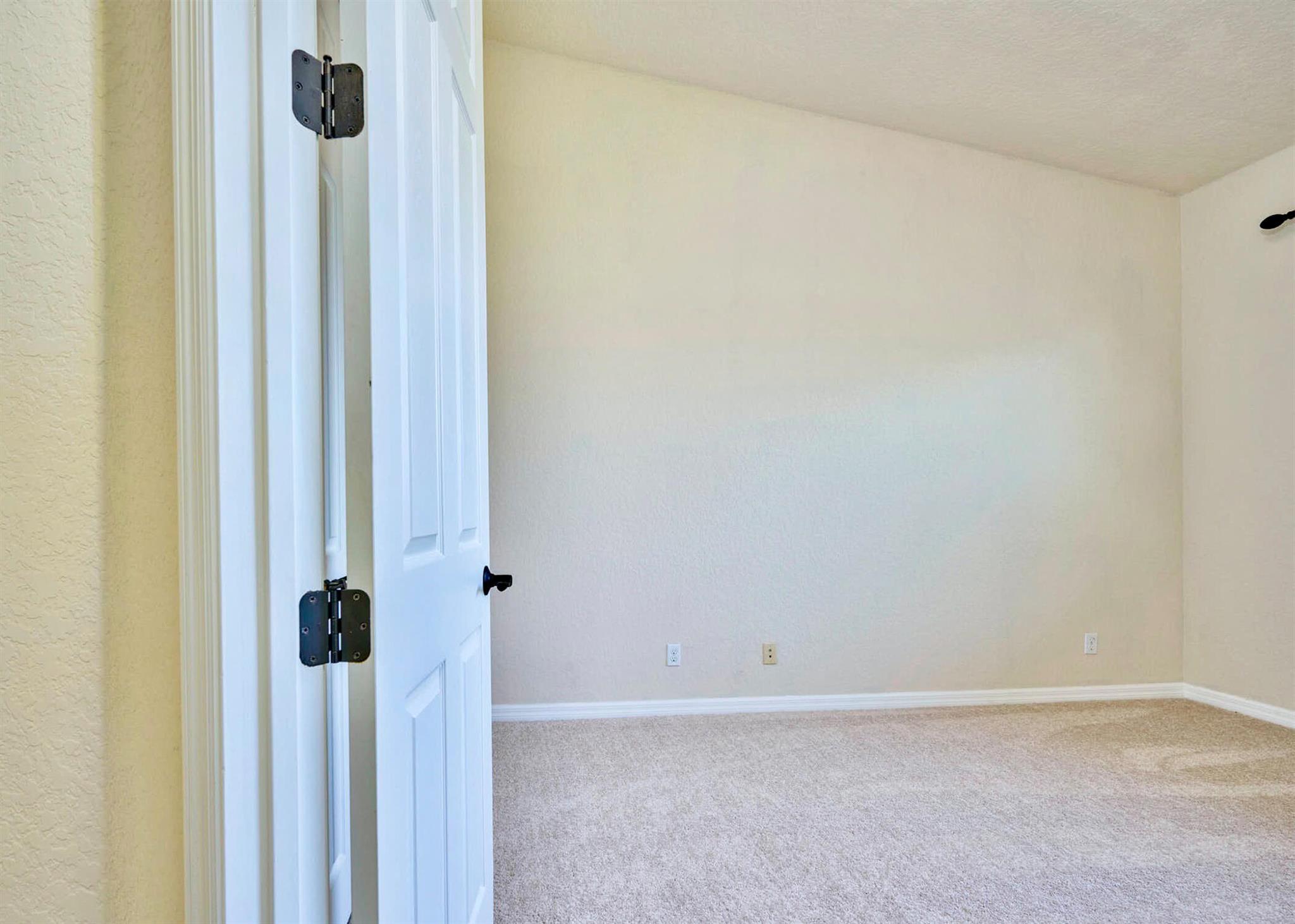 WOODFIELD - Residential