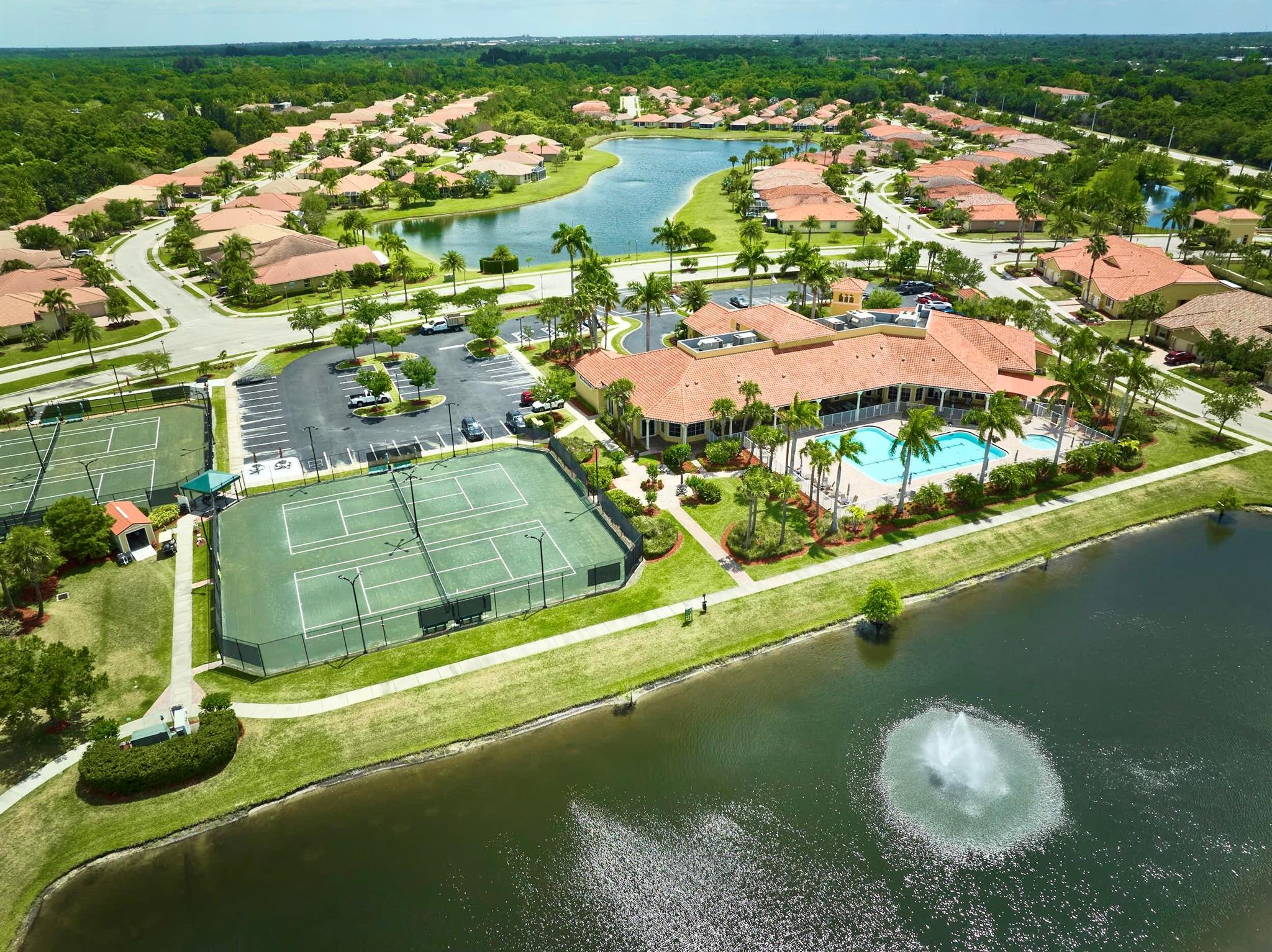 WOODFIELD - Residential