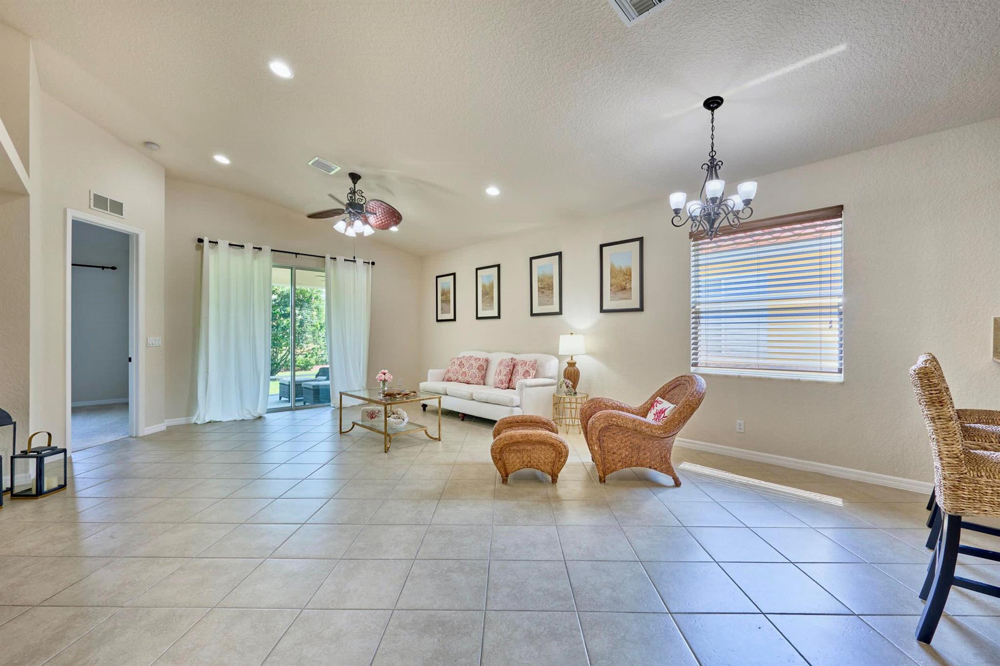 WOODFIELD - Residential