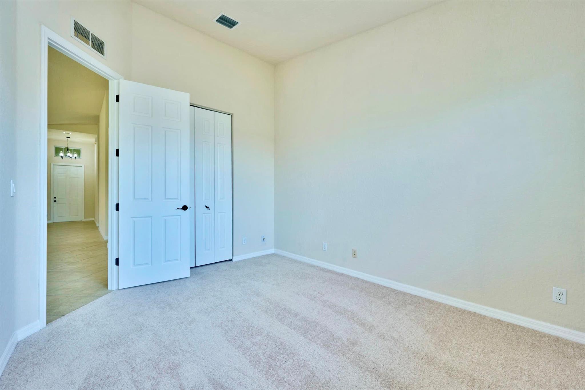 WOODFIELD - Residential