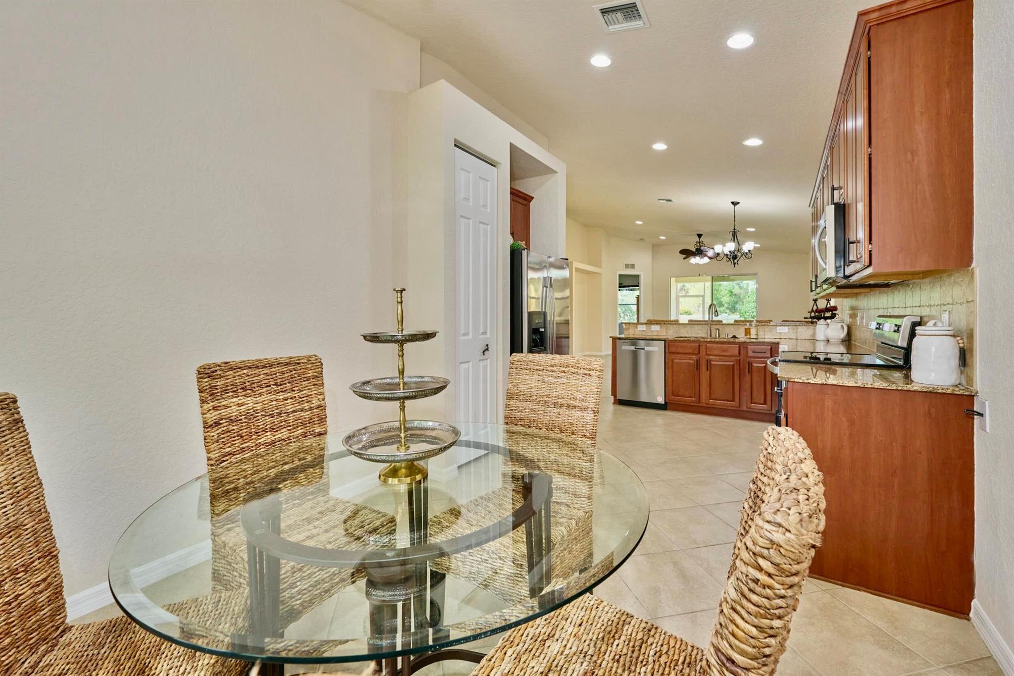 WOODFIELD - Residential