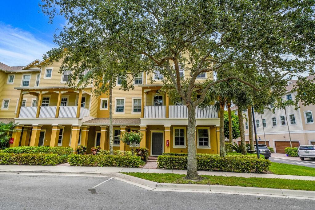 Photo of 116 Sea Plum Drive #107, Jupiter, FL 33458 (MLS # R10894361)
