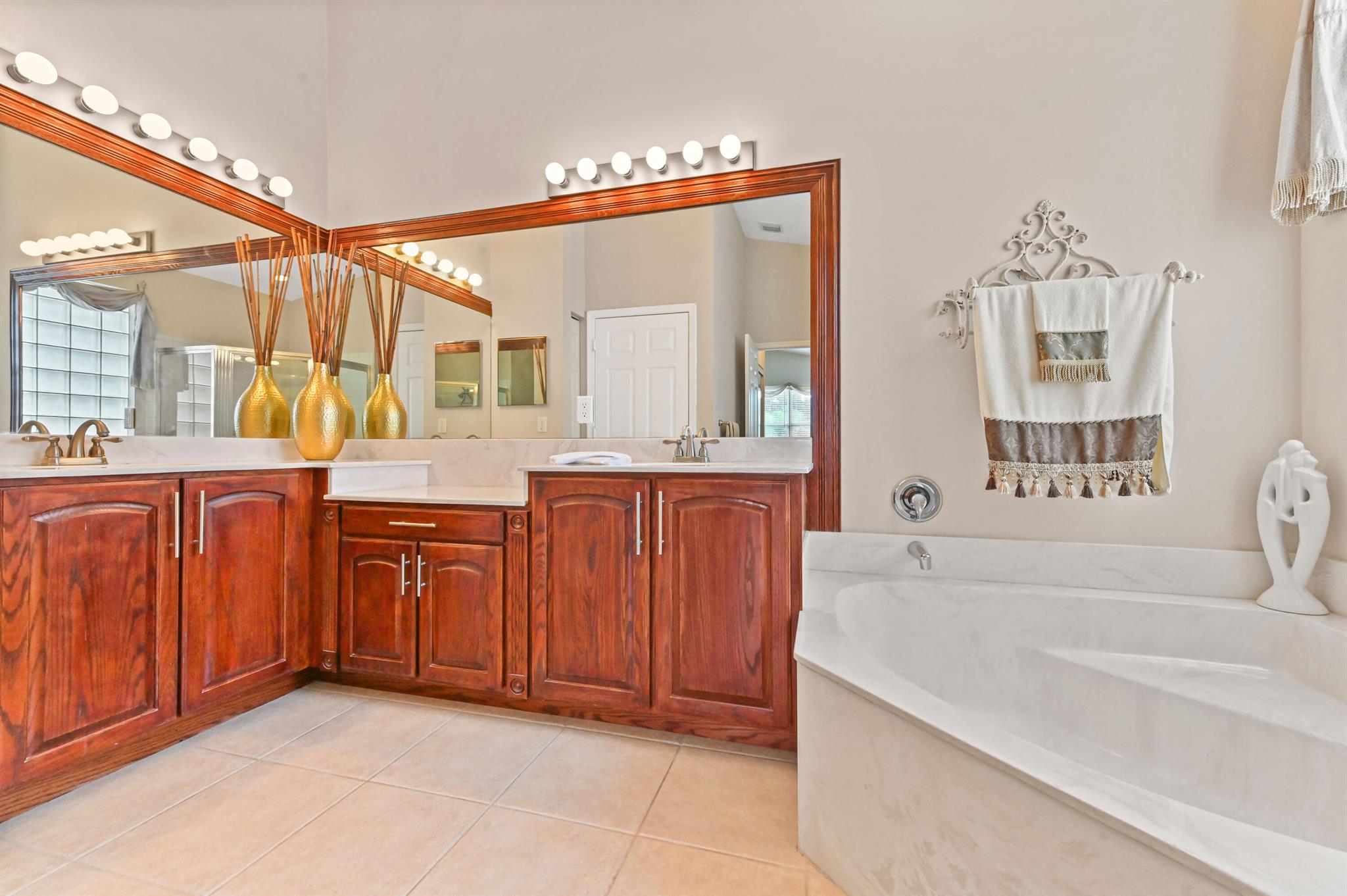 Melrose Verona Lakes - Residential