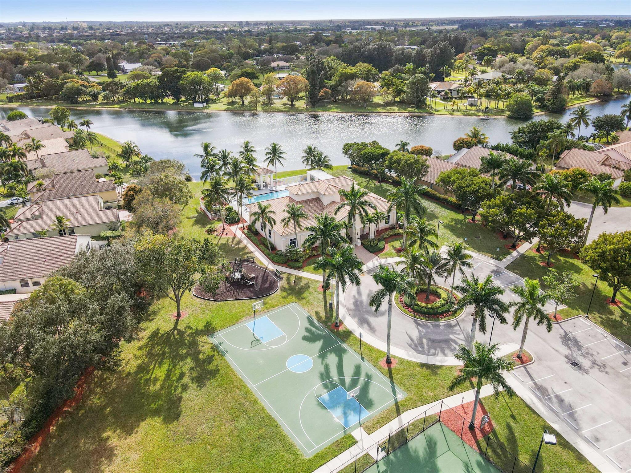 Melrose Verona Lakes - Residential