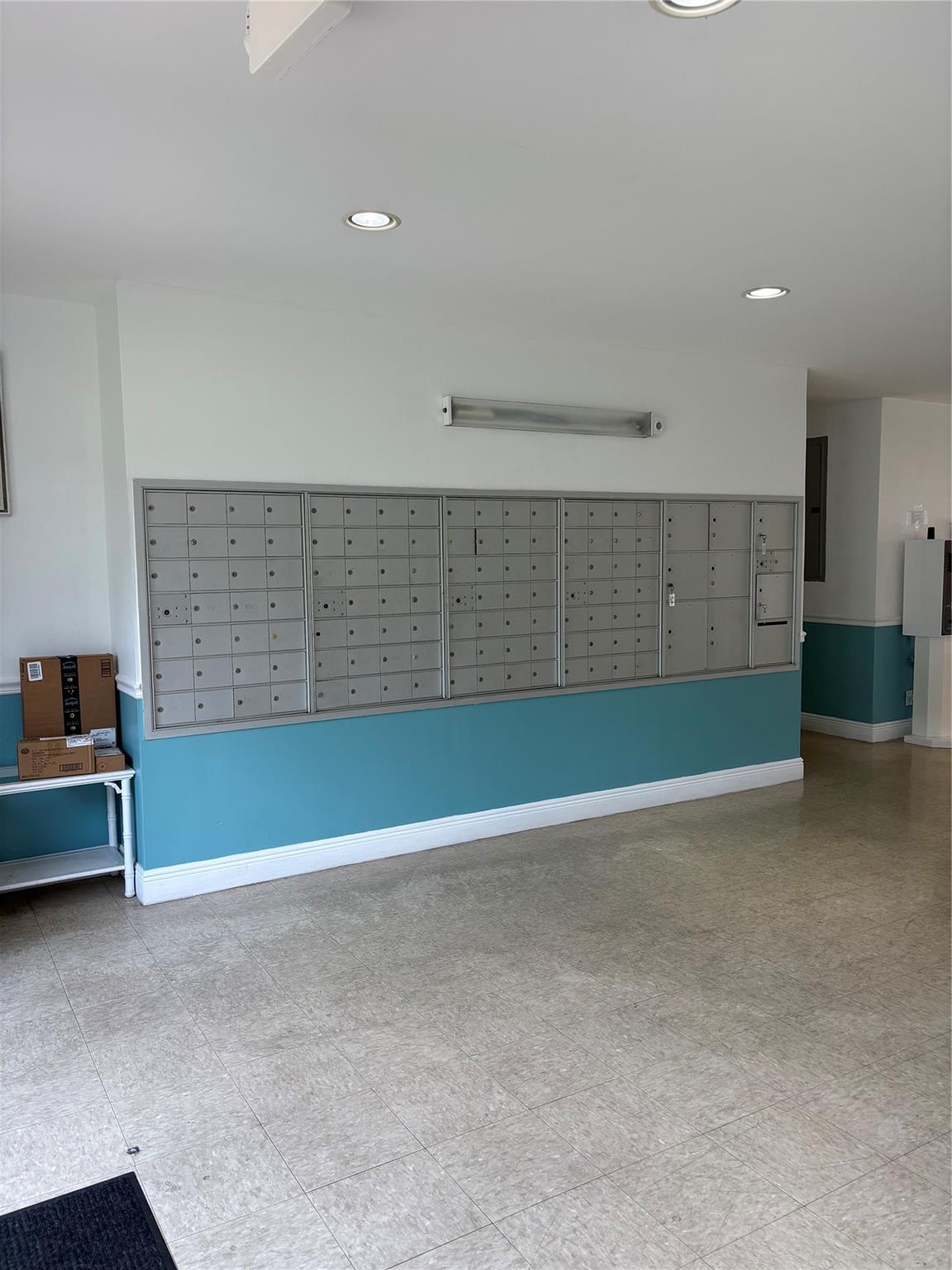 Lighthouse Point Plaza Co - Residential Lease