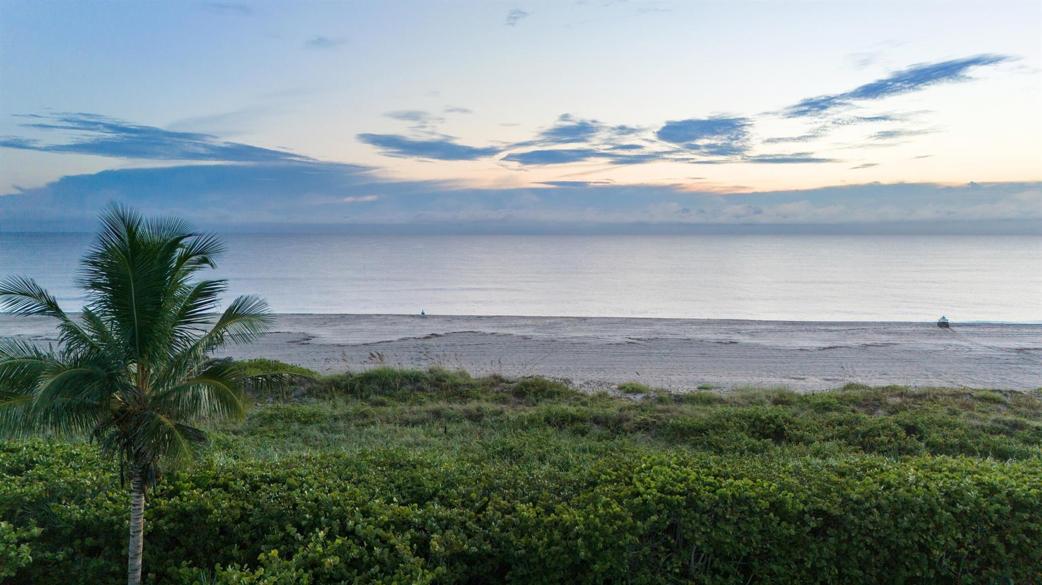 HOBE SOUND GOLF CLUB - Residential