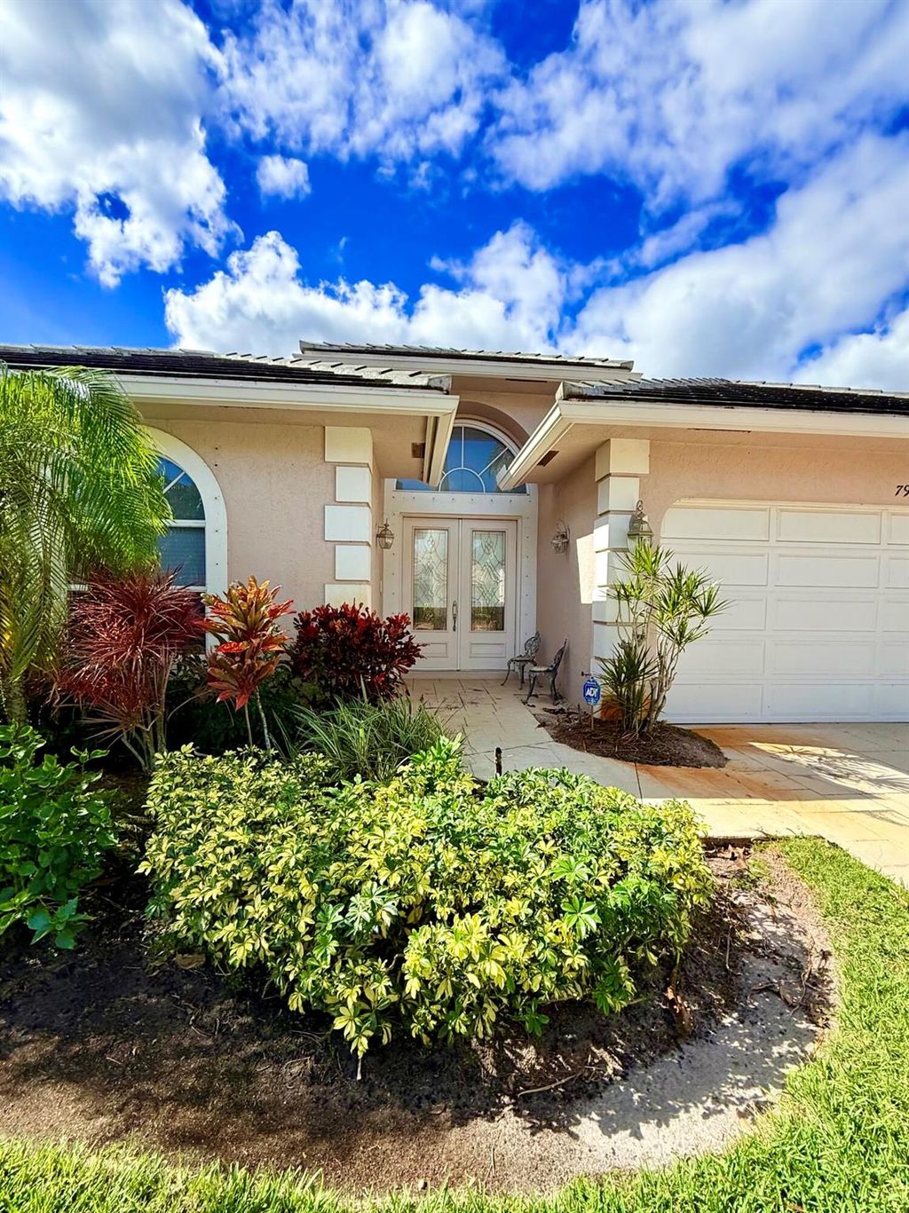 Photo of 7978 SE Hempstead Circle, Hobe Sound, FL 33455 (MLS # R11139784)