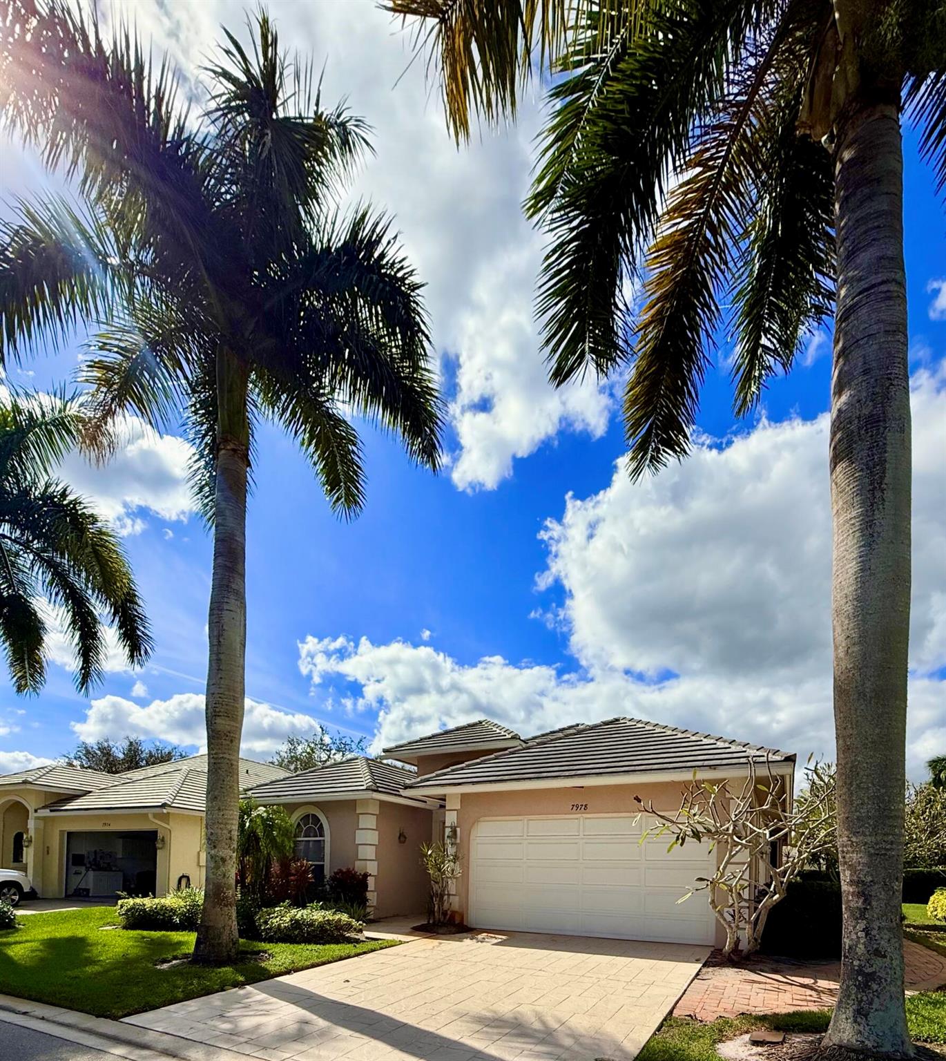 HOBE SOUND GOLF CLUB - Residential