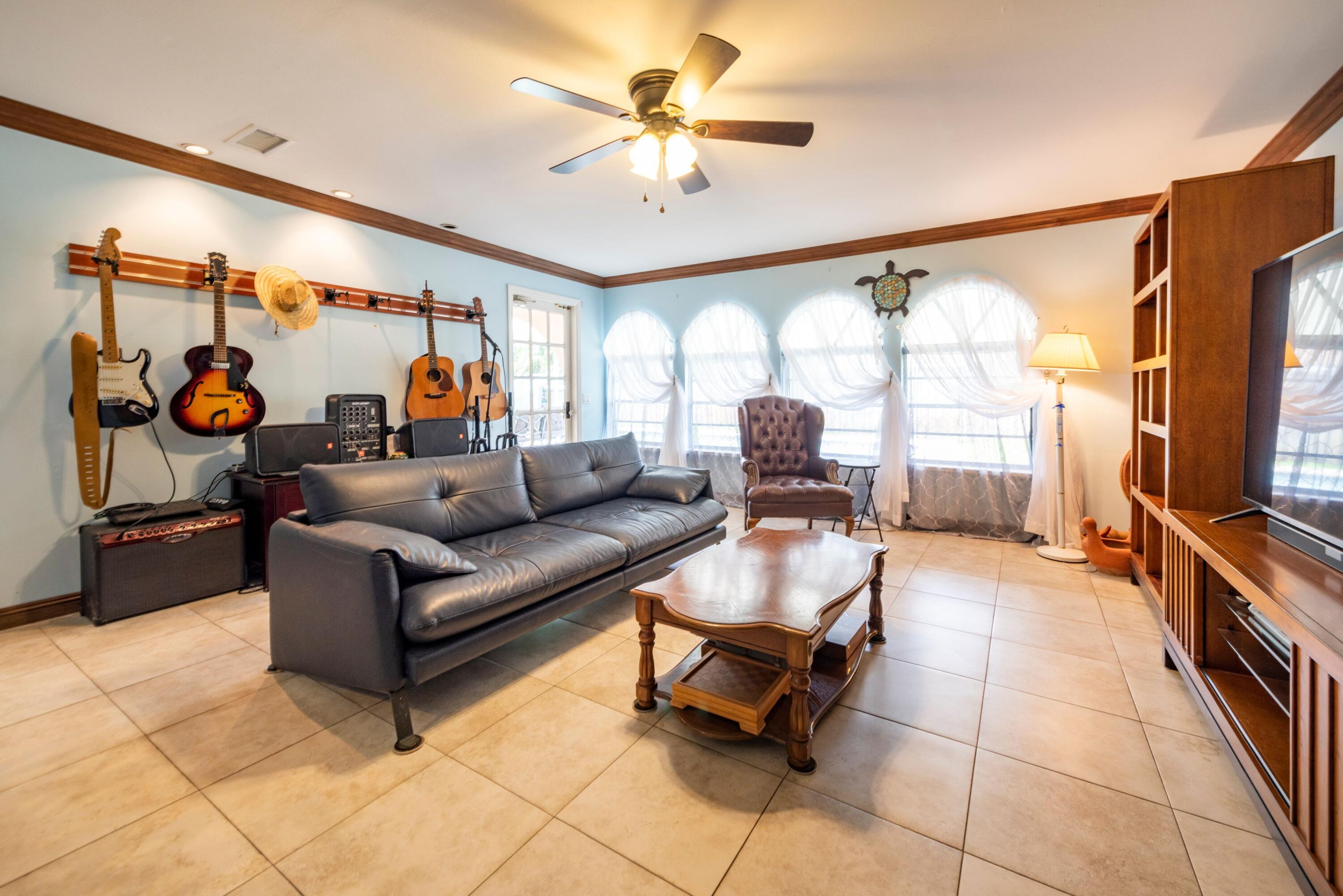 HILLSIDE PARK - Residential