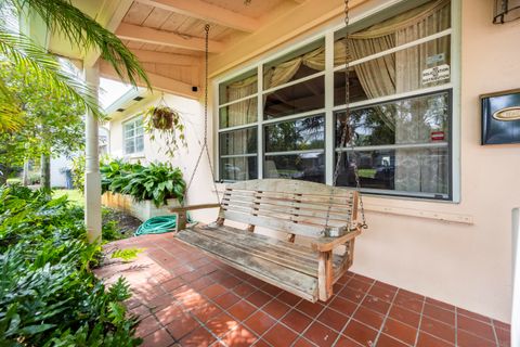 Tiny photo for 510 S 58th Court, Hollywood, FL 33023 (MLS # B26011885)