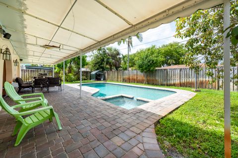 Tiny photo for 510 S 58th Court, Hollywood, FL 33023 (MLS # B26011885)