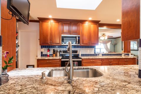 Tiny photo for 510 S 58th Court, Hollywood, FL 33023 (MLS # B26011885)