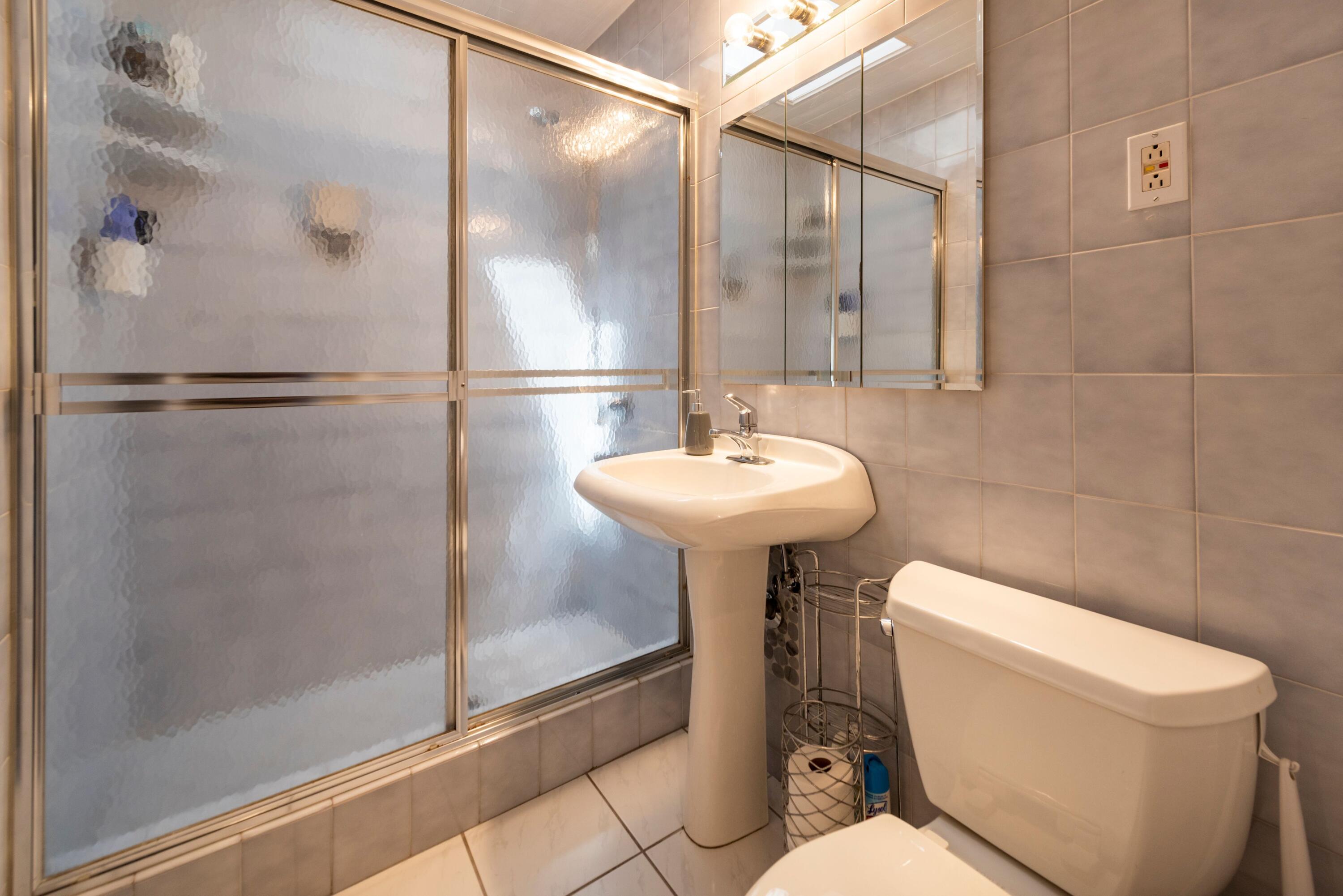 HILLSIDE PARK - Residential