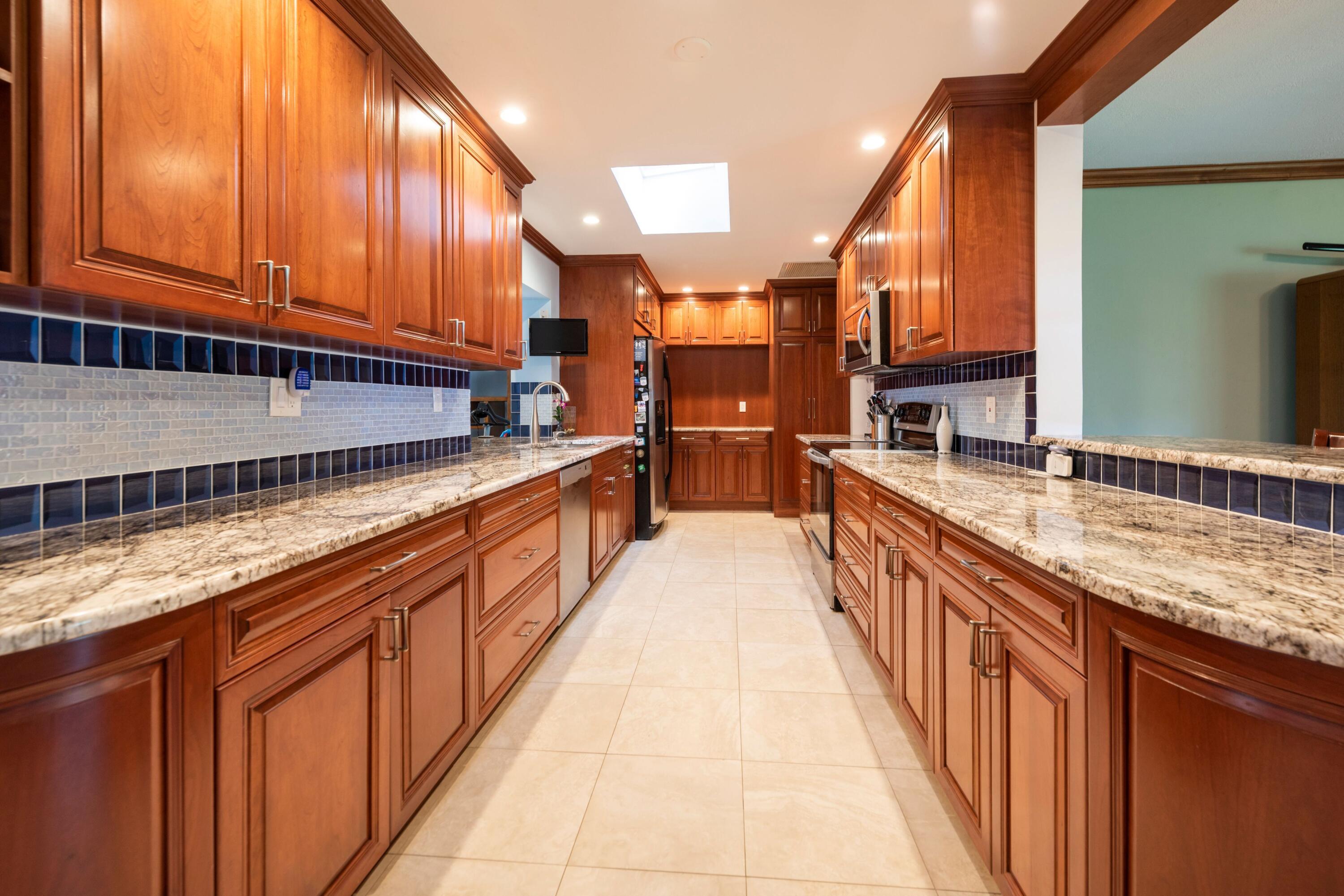 HILLSIDE PARK - Residential