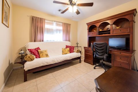 Tiny photo for 510 S 58th Court, Hollywood, FL 33023 (MLS # B26011885)