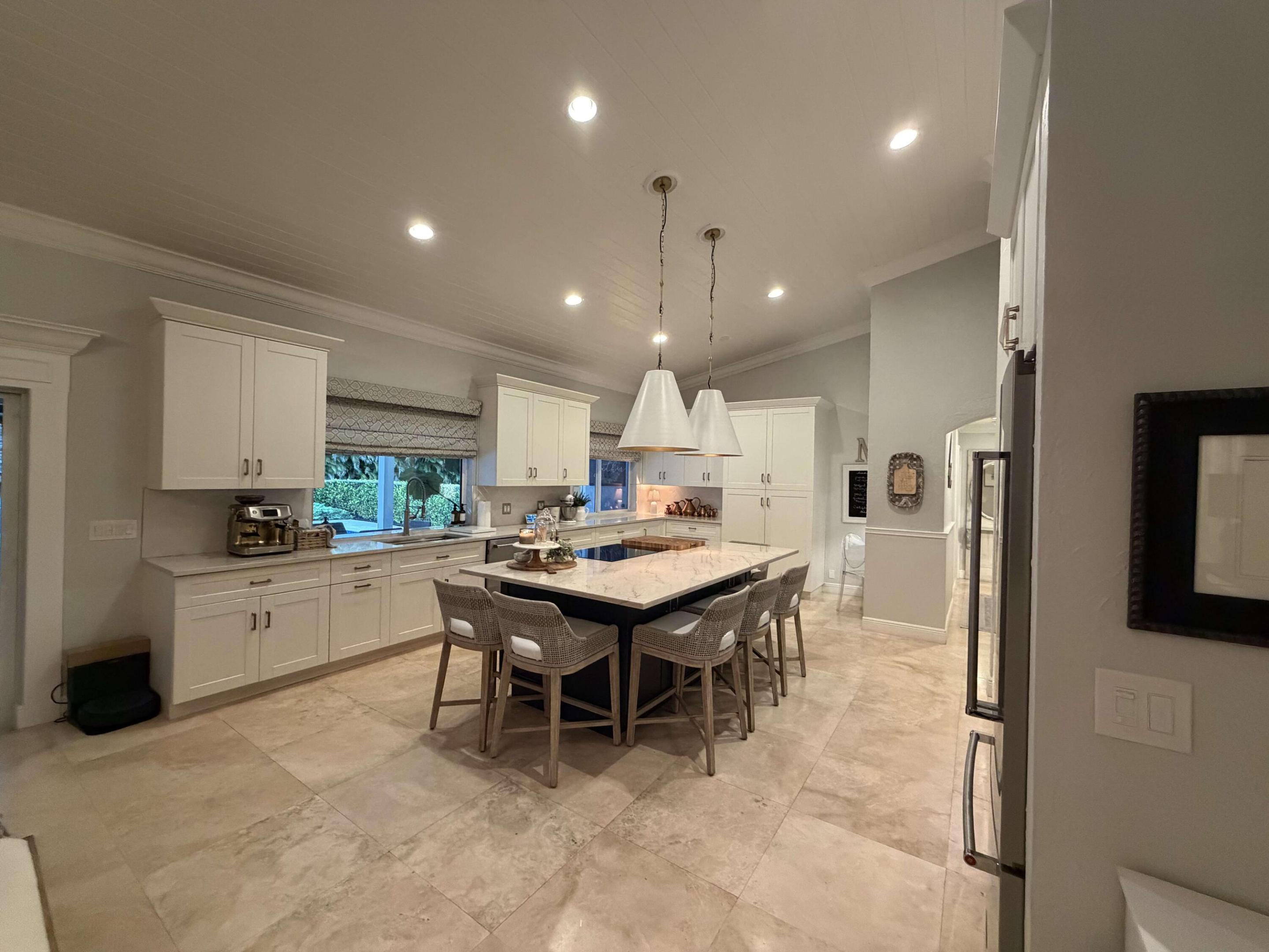 7321 E CYPRESSHEAD Drive