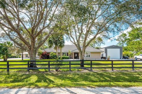 A home in Loxahatchee