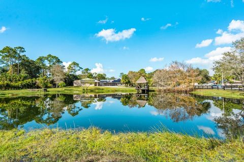 A home in Loxahatchee