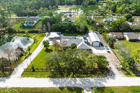 A home in Loxahatchee