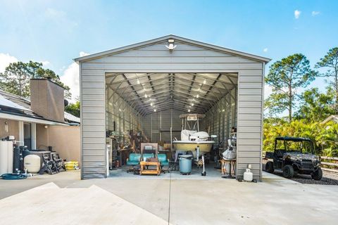 A home in Loxahatchee