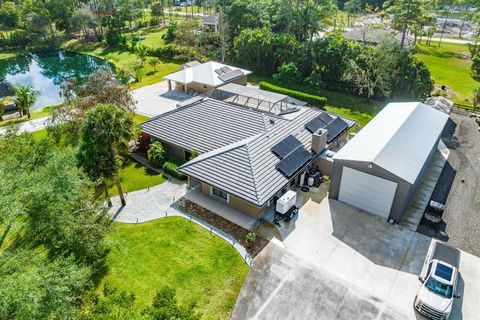 A home in Loxahatchee