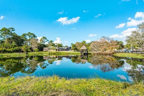 A home in Loxahatchee