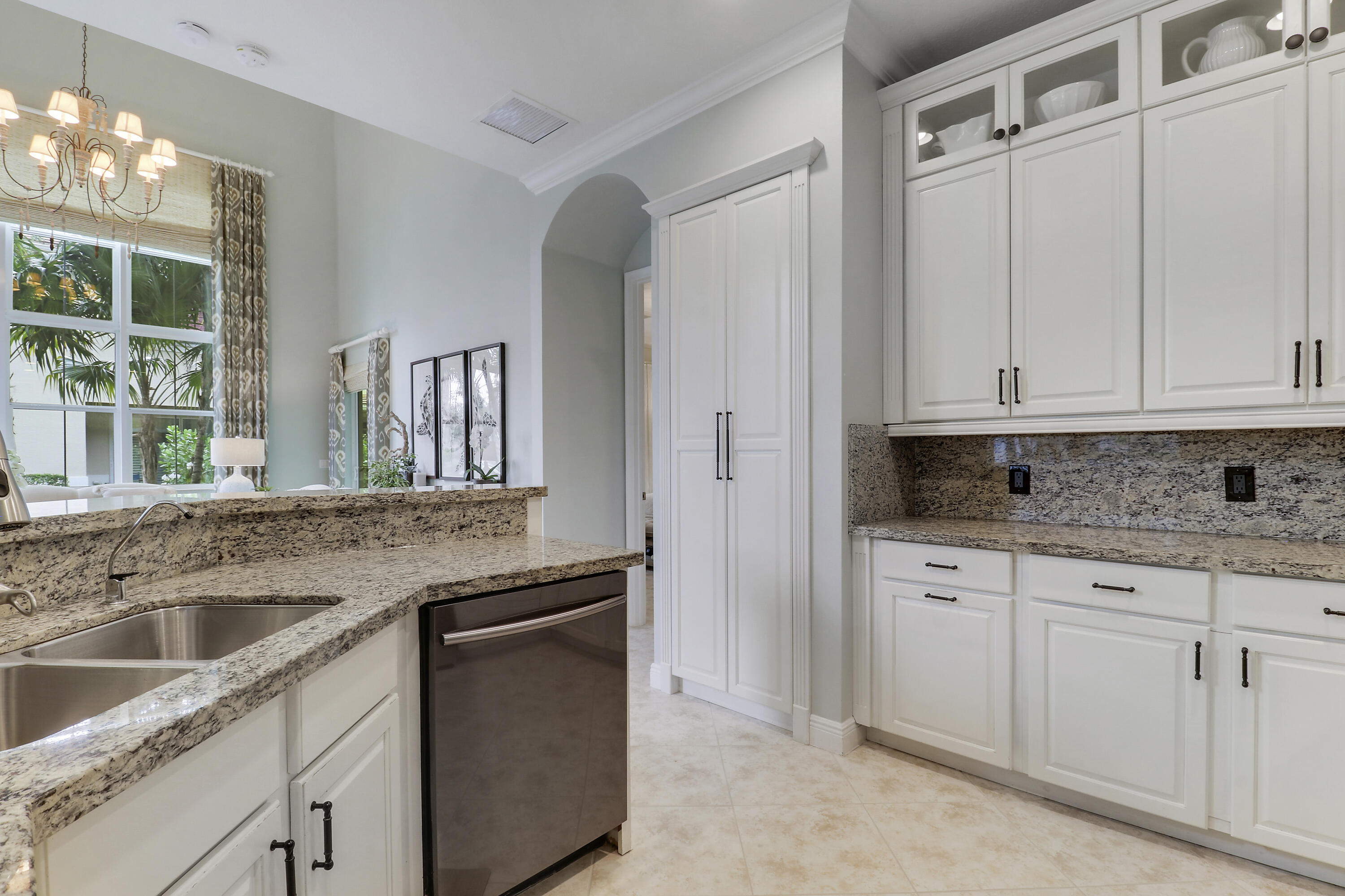 SOUTHAMPTON - Residential