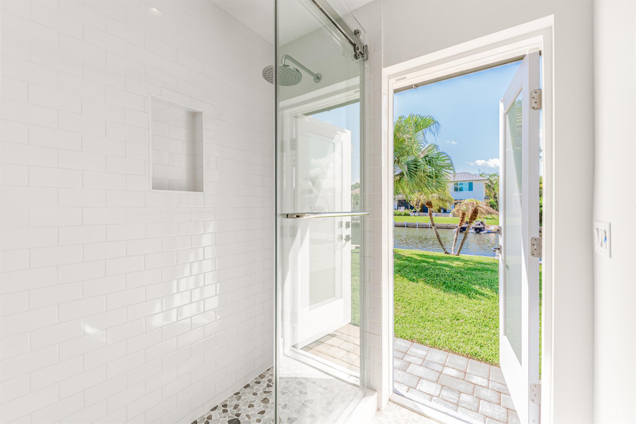 SOUNDINGS PLAT OF THE AND - Residential