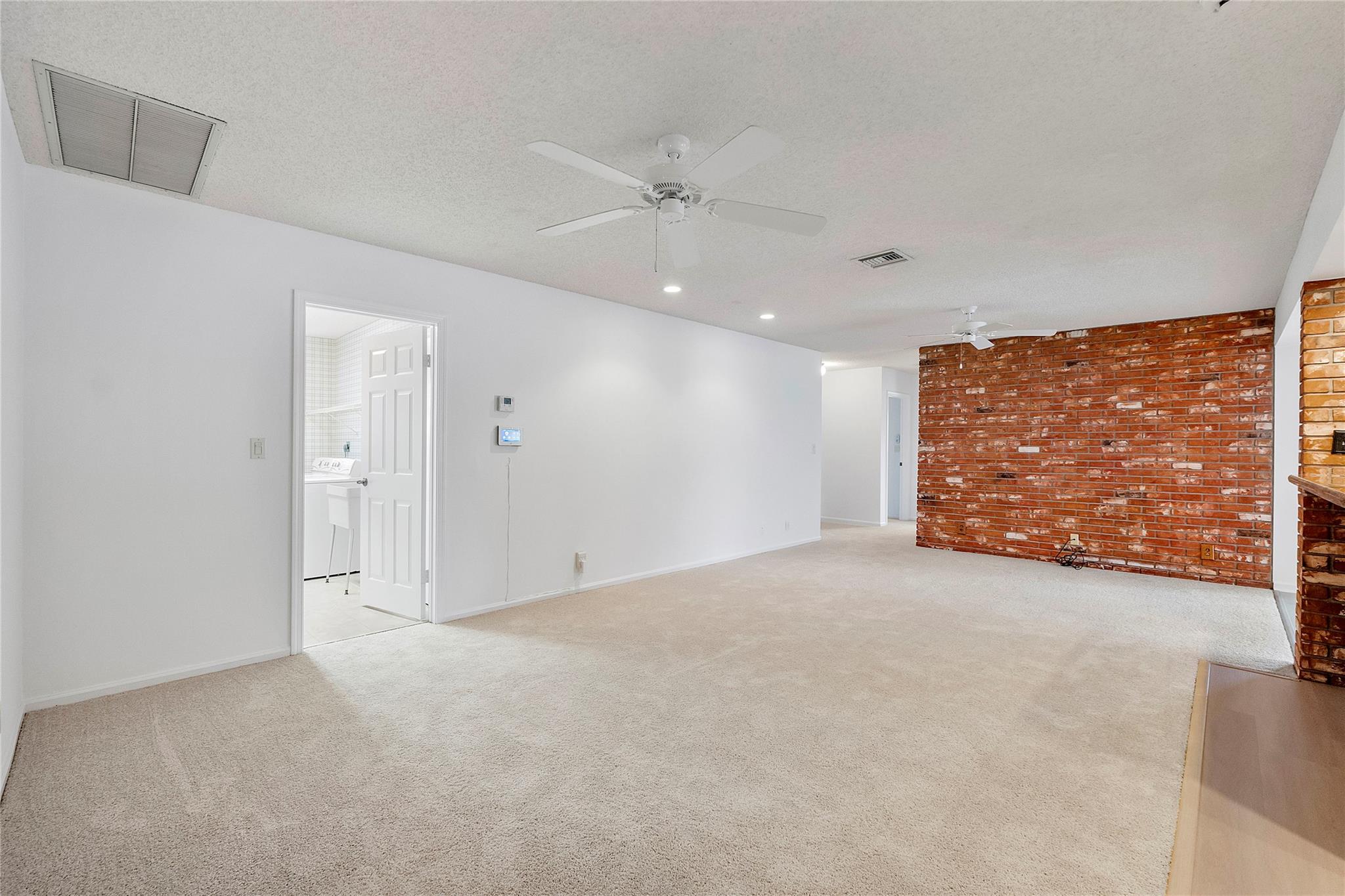 Shadow Wood 80-38 B - Residential