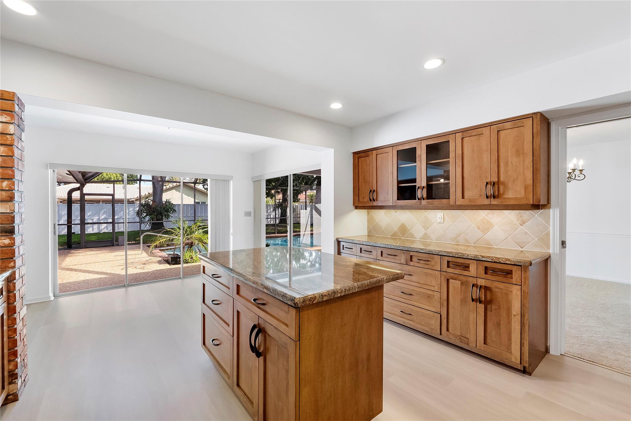 Shadow Wood 80-38 B - Residential