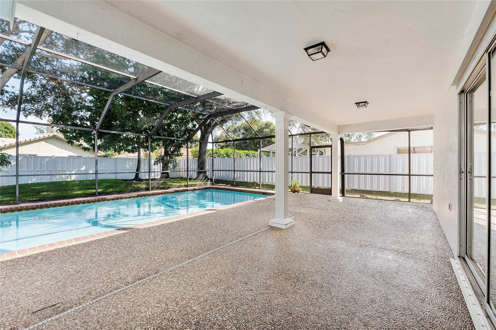 Shadow Wood 80-38 B - Residential