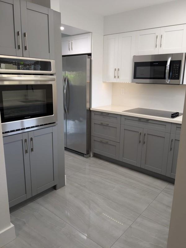 Fully remodeled unit, one of a kind!
Impact windows, tile floors, new paint, new washer and dryer, new A/C, beautiful kitchen with new cabinets and new appliances (cooktop and built in oven), awesome bathrooms with crystal shower doors, tiled balcony with shade, decorative lights, and ceiling fan.
Pool, gym, playground, security.
Great location with high rated schools, department stores (Target, Walmart), supermarkets, restaurants, and more nearby.
It won't last long, so take a look while available.