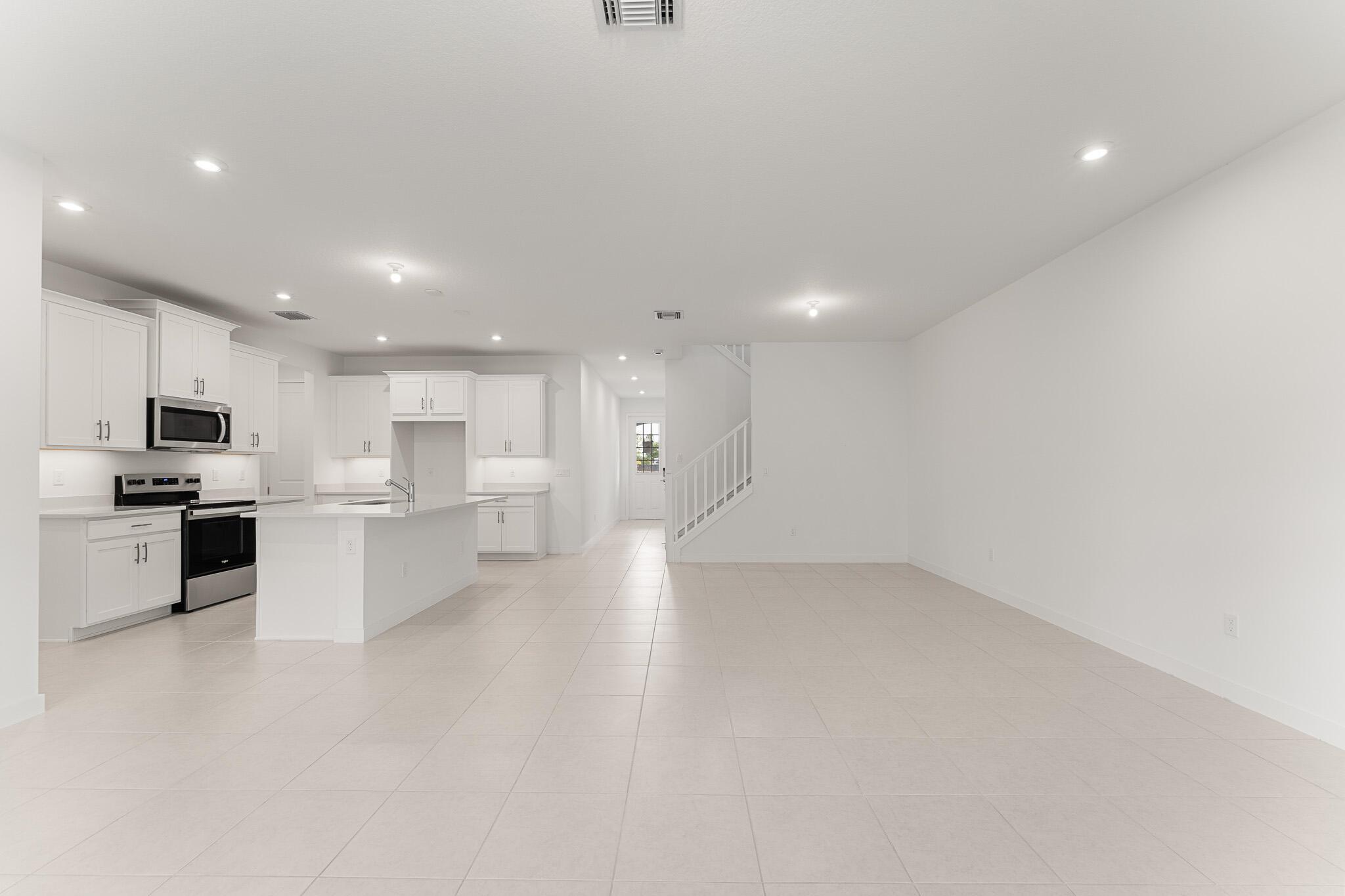 7292 Lenora Lane