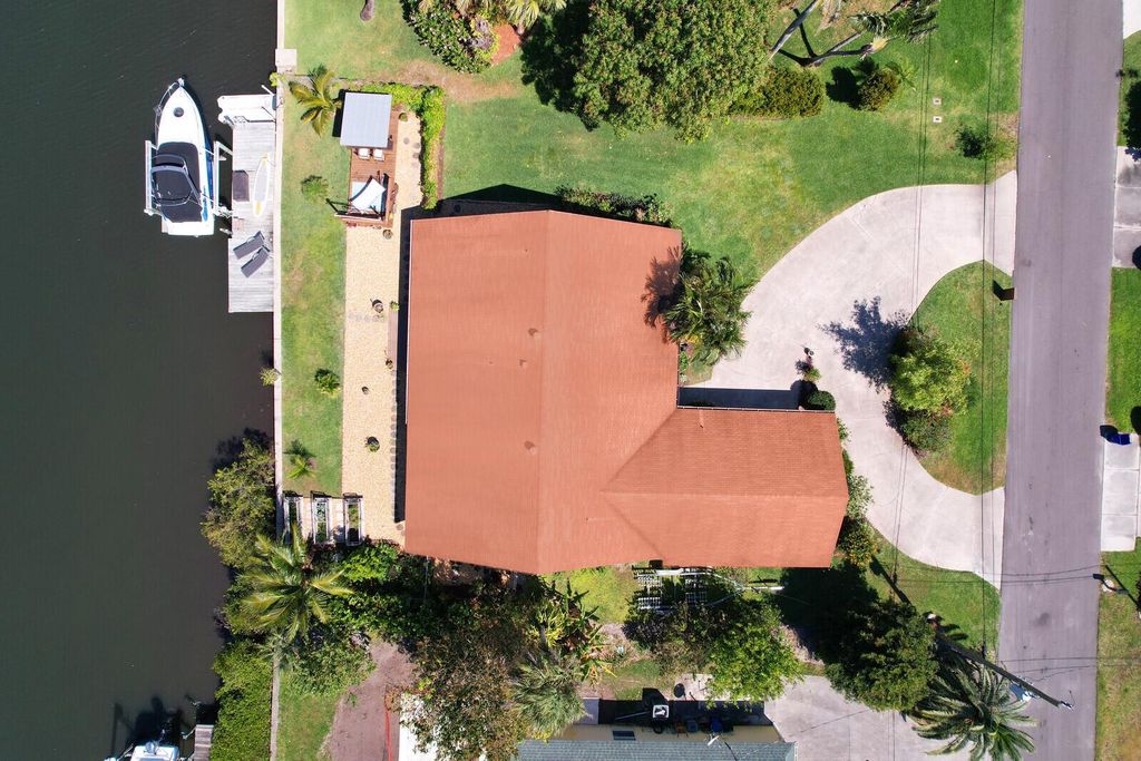 Photo of 8337 SE Coconut Street, Hobe Sound, FL 33455 (MLS # R11072818)