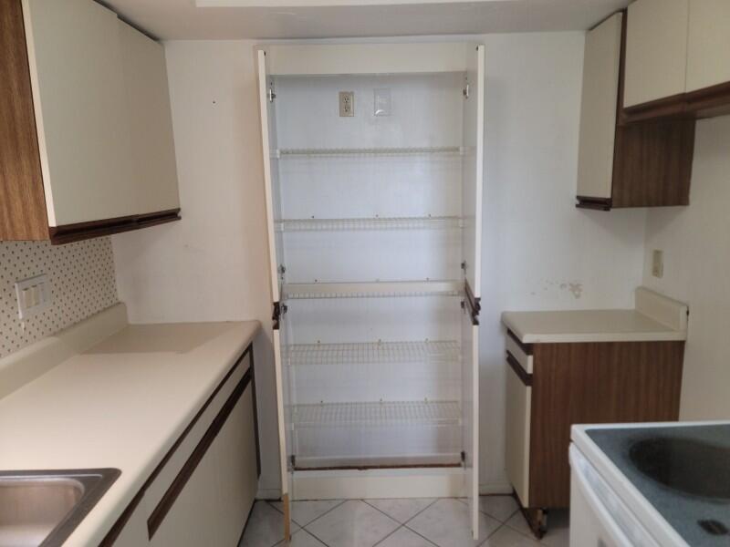 THE VILLAGE OF STUART CON - Residential