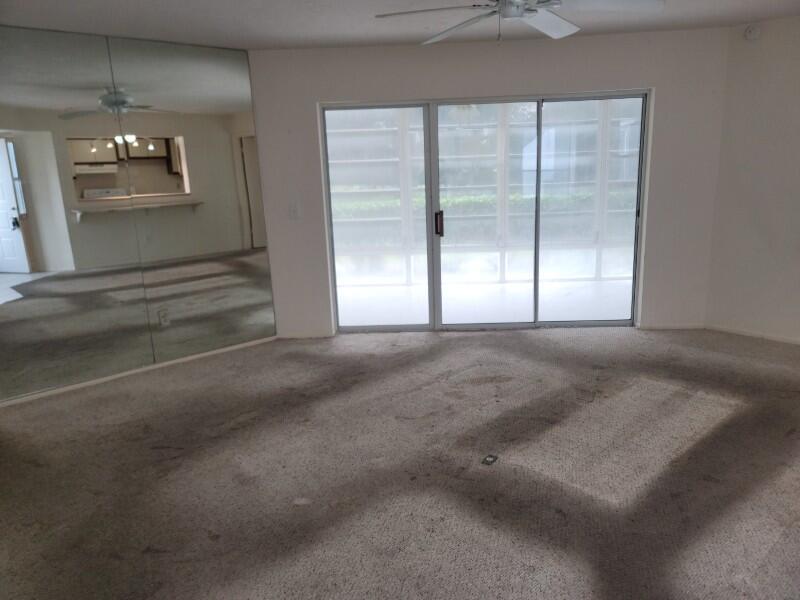 THE VILLAGE OF STUART CON - Residential