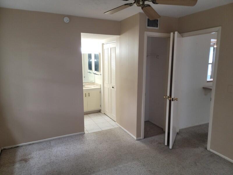 THE VILLAGE OF STUART CON - Residential