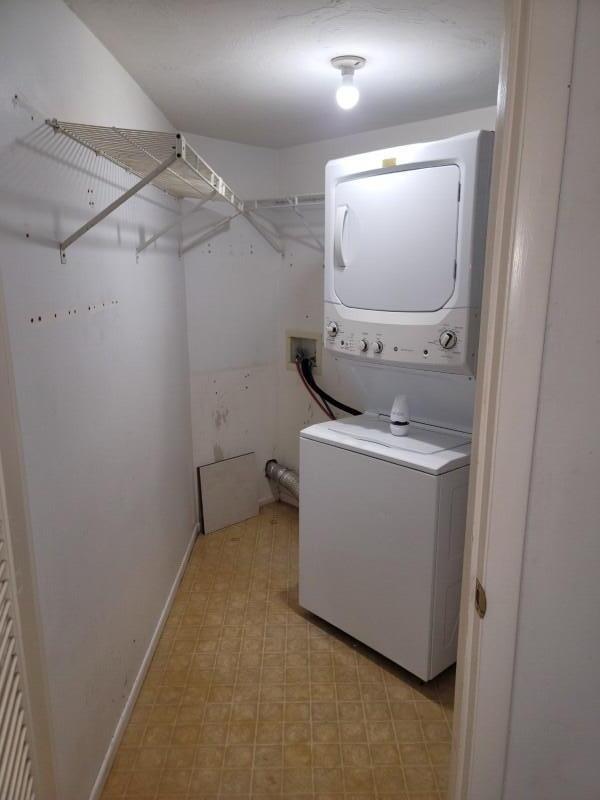 THE VILLAGE OF STUART CON - Residential