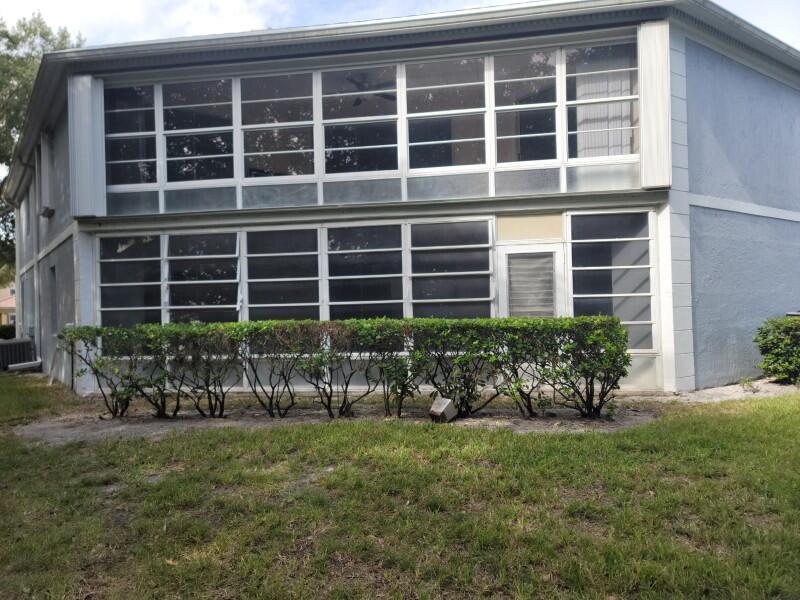 THE VILLAGE OF STUART CON - Residential