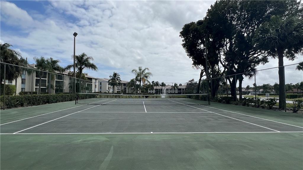 Palm Club - Residential