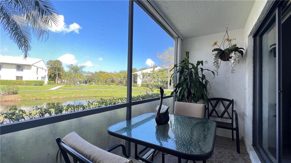 Palm Club - Residential
