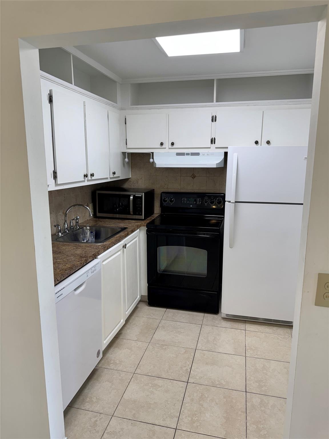 Fanshaw At Century Villag - Residential Lease