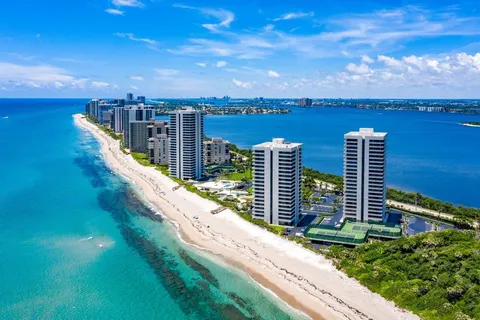 5540 N Ocean Drive Unit 1c, Riviera Beach, FL MLS: R11046987