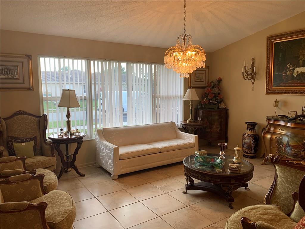 Springs Gateway 127-17 B - Residential