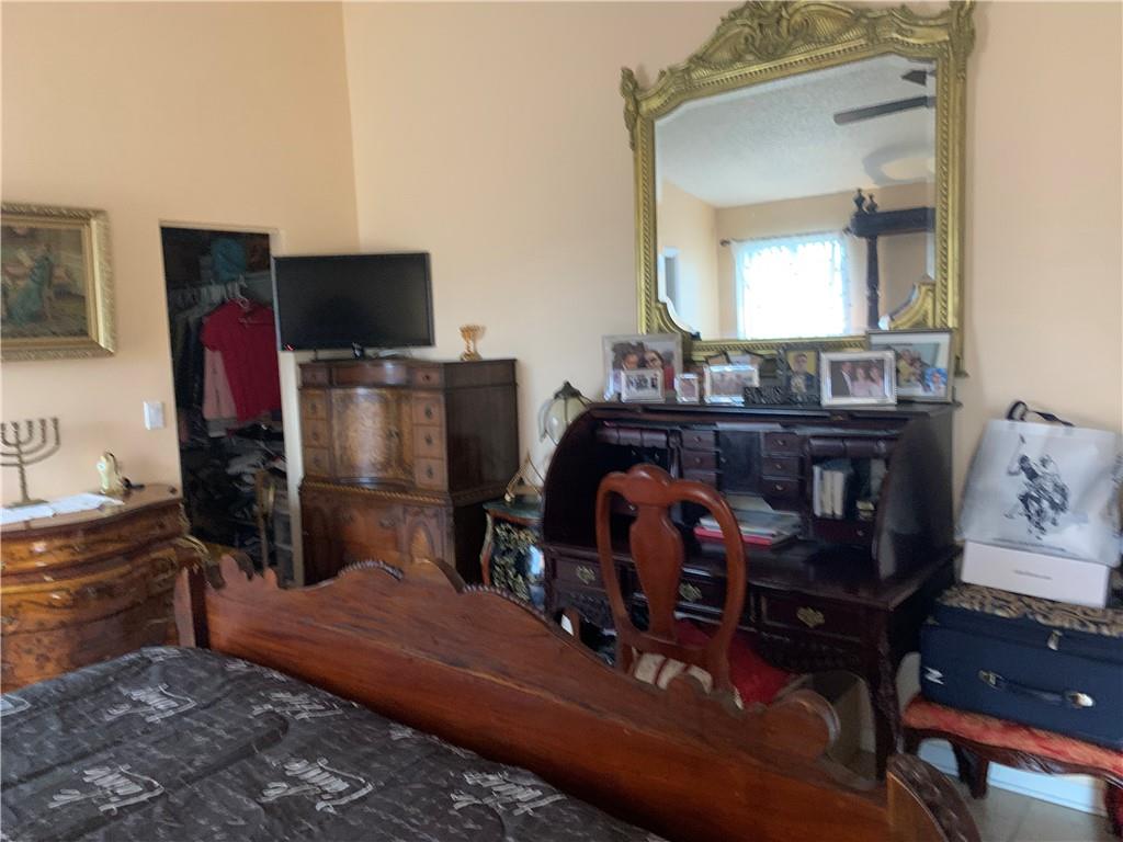 Springs Gateway 127-17 B - Residential